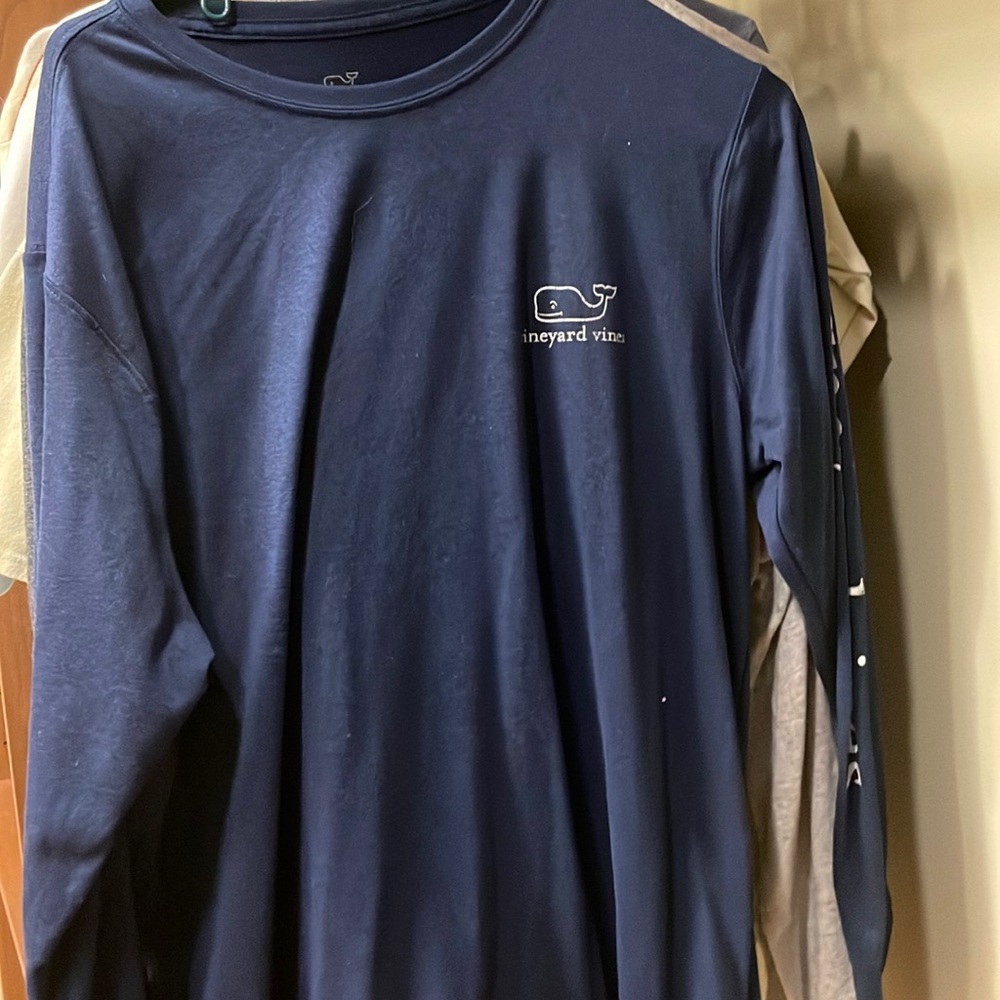 Vineyard Vines Preformance Long Sleeve Whale T Size L